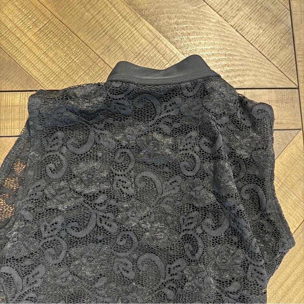 Black lace leotard - Picture 3 of 7